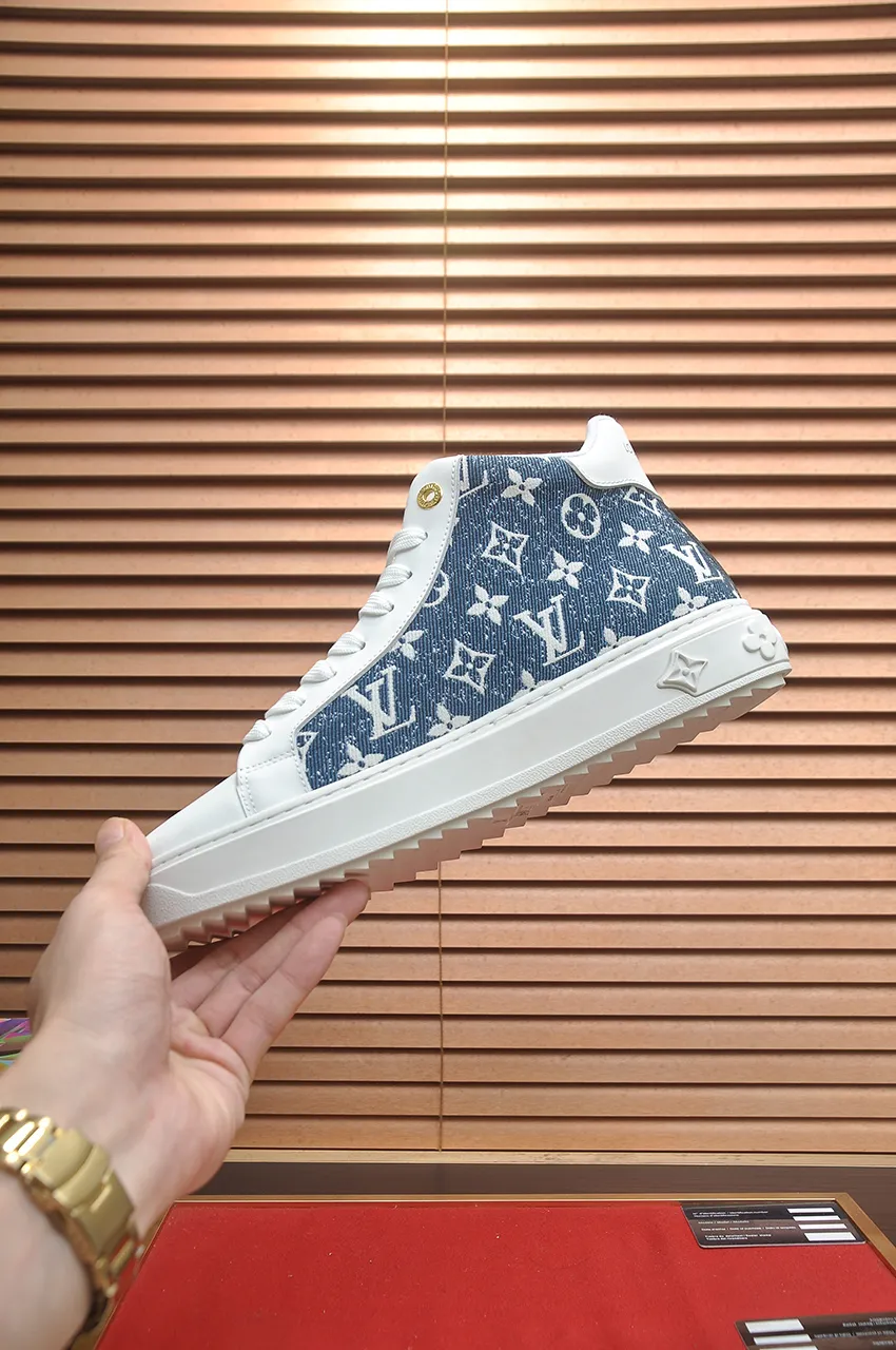 Men's shoes 💰600💶[LOUIS VUITTON] Original order price (mesh lining) new model 🍀LV Louis Vuitton * - top version of LV classic trendy shoes! Made of imported original cowhide, water-dyed cowhide lining, and original wear-resistant rubber outsole! High quality products! Code number 38-45 (45 is custom-made and cannot be returned or exchanged)